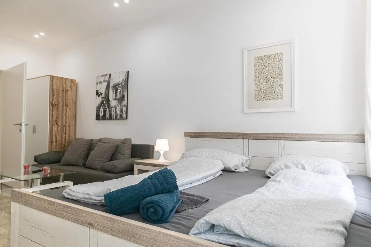 9 Min From City Center - Lovely Studio Near U1 Reumannplatz Vienna